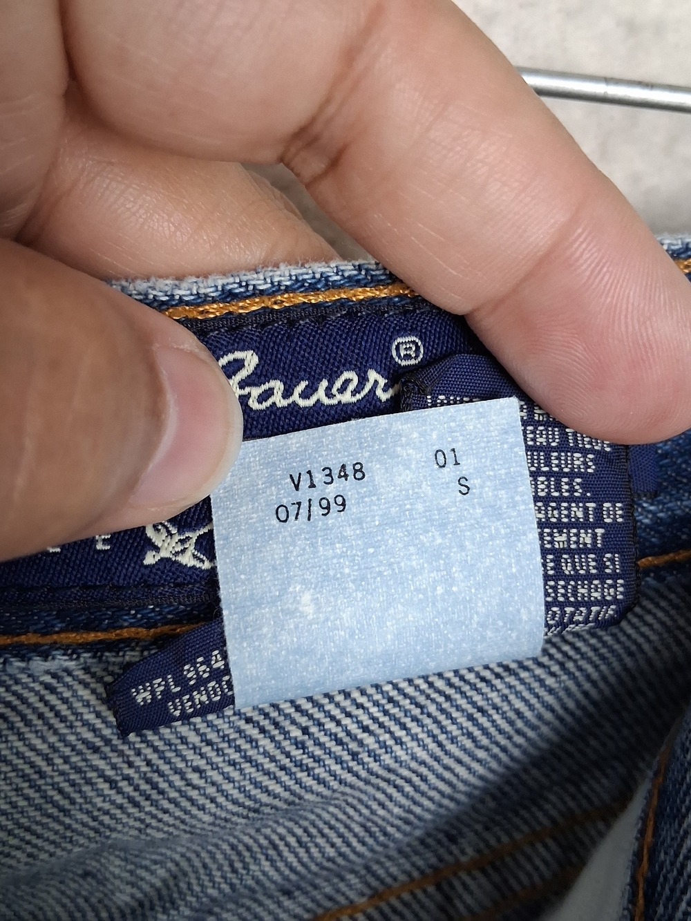 90s Vintage Eddie Bauer Womens 20 NWT Blue Denim Jeans High Rise Loose Fit Mom - Picture 9 of 16